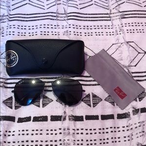 Authentic Ray-Ban - Classic Aviator Polarized